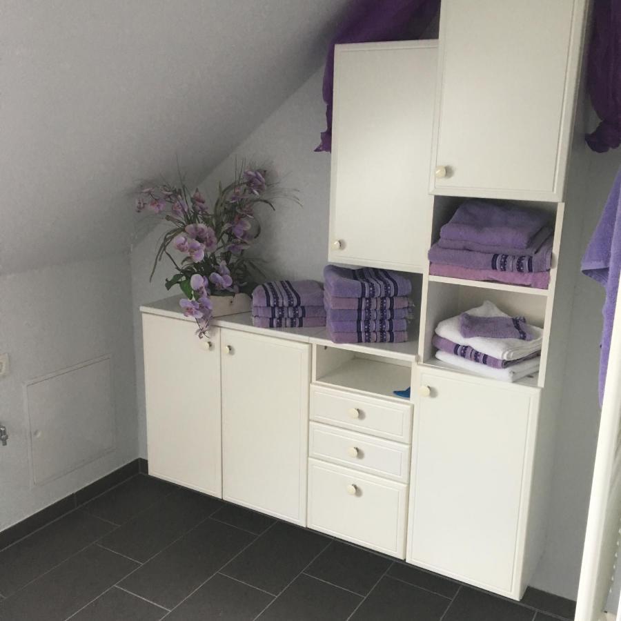 Mischa Apartment *